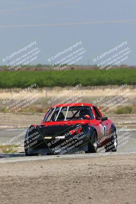 media/Apr-30-2022-CalClub SCCA (Sat) [[98b58ad398]]/Group 2/Race (Grapevine)/